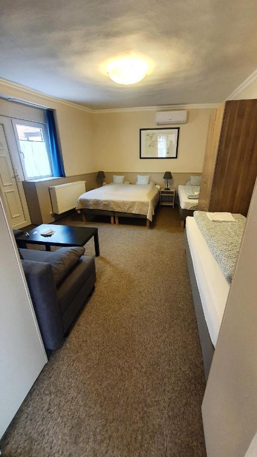 Central Motel Kecskemét Eksteriør bilde