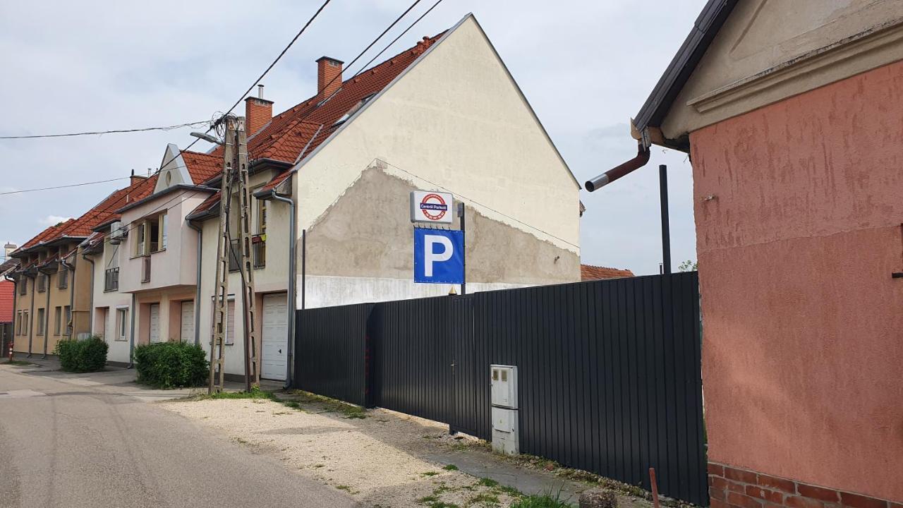 Central Motel Kecskemét Eksteriør bilde